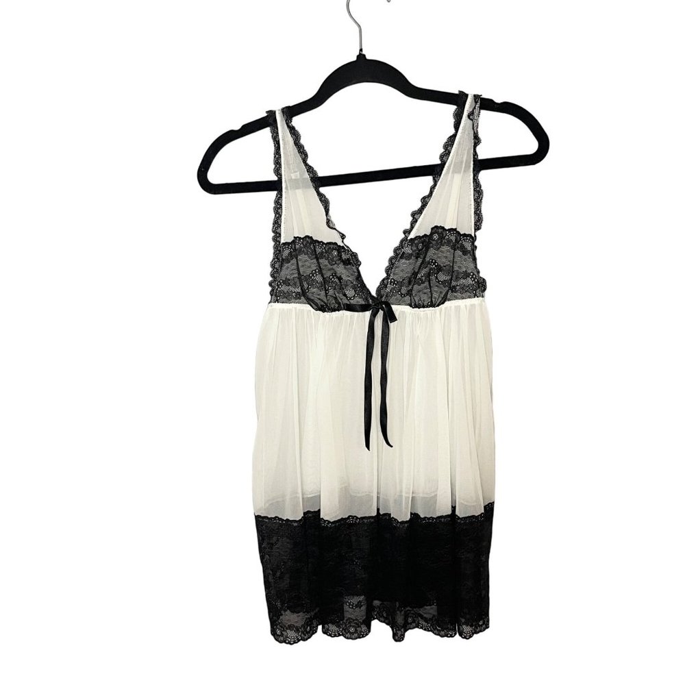 Vintage Victorias Secret White & Black Lace Babydoll Lingerie Nighty